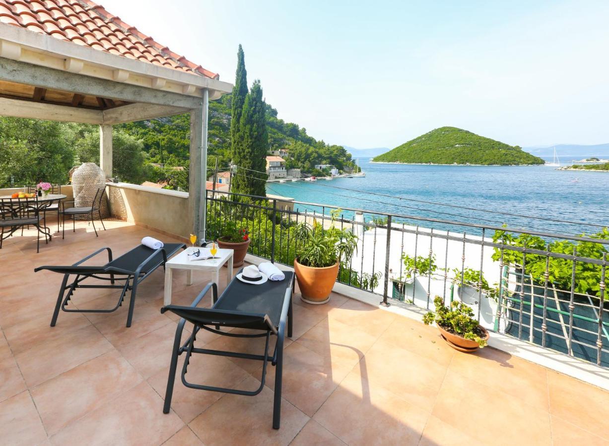 Spacious Apartment Lucia Prozura Bagian luar foto